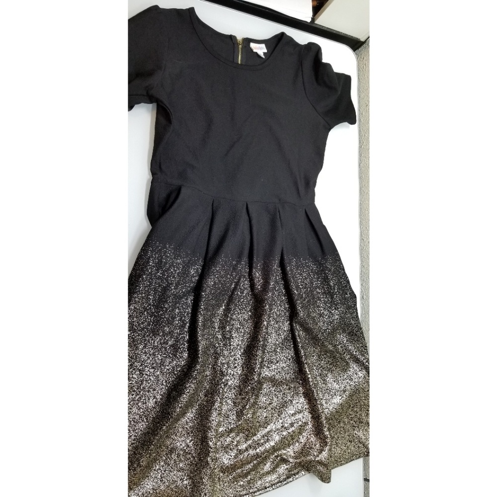 Elegant Amelia lularoe